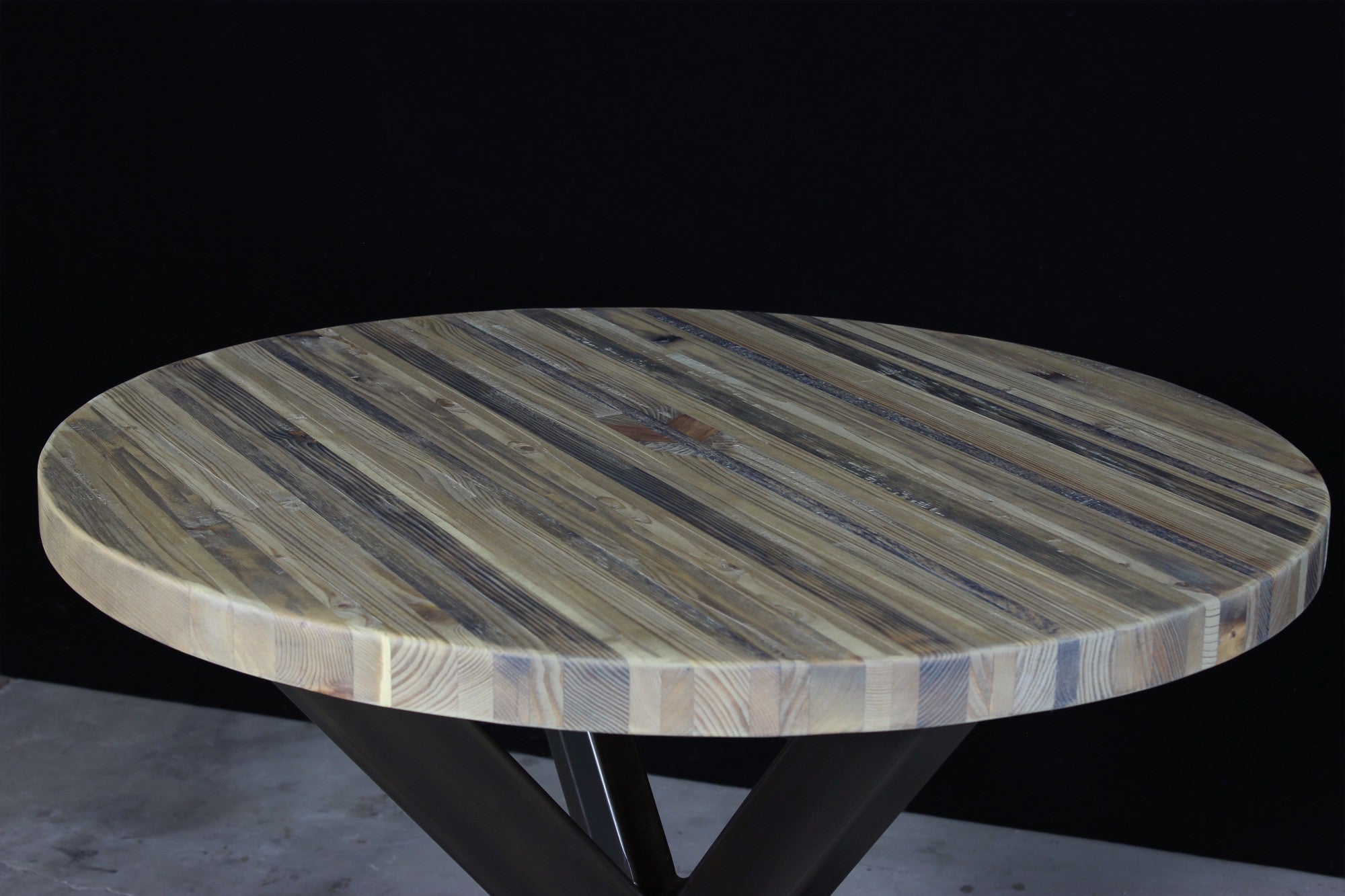 jak bar table | aged wood | darkened steel